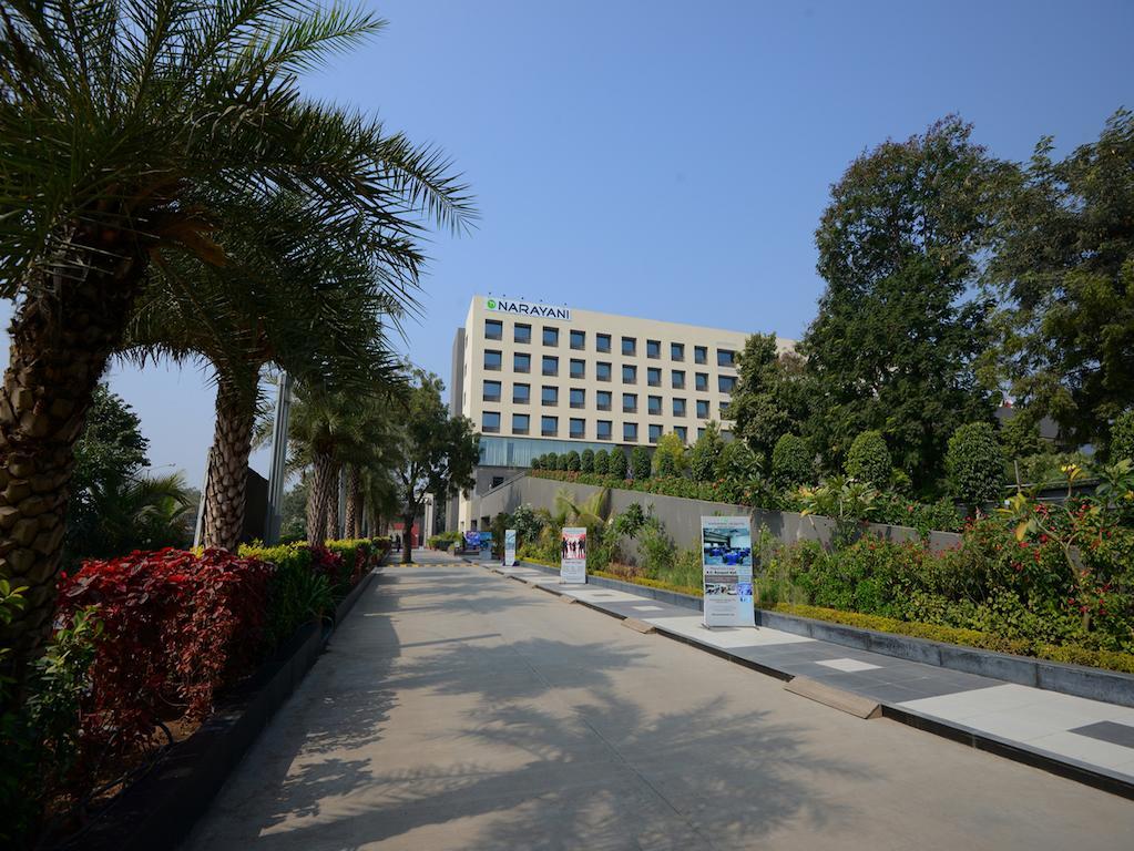Hôtel Narayani Heights, Ahmedabad Extérieur photo